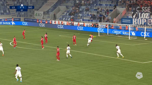Bad luck for GK as Lausanne scores a screamer in Swiss league